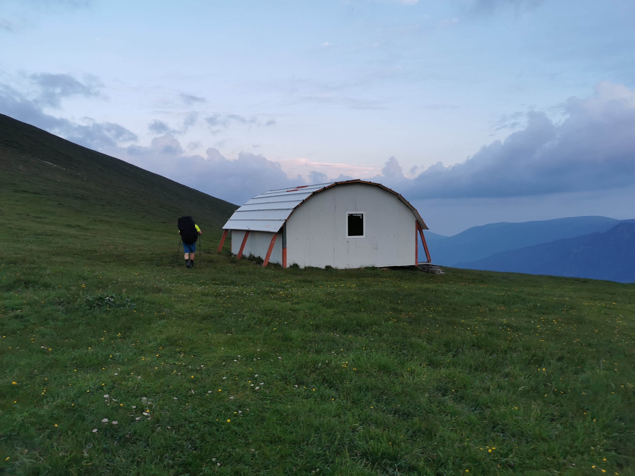 Munții Fagaraš / Útulna Fereastra Mică